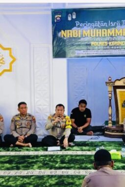 Kapolres Kerinci Arya Tesa Brahmana Beserta Jajaran Menggelar Peringatan Isra’ Mi’raj