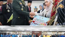 Pangdam IV/Diponegoro Mayjen TNI Achiruddin menghadiri Upacara Hari Sumpah Pemuda ke-97 di Gedung Gradhika Bhakti Praja, Semarang.