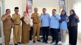 Wabup Kerinci H. Murison bersama jajaran Pemkab Kerinci dan tim Komisi Informasi Provinsi Jambi  usai pelaksanaan visitasi Monev Keterbukaan Informasi Publik Tahun 2025 di Bukit Tengah, Siu