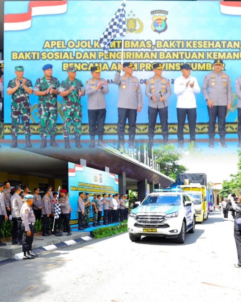 Wakapolri Komjen Pol Dedi Prasetyo melepaskan bantuan sosial Polri untuk korban bencana di Aceh, Sumatera Utara, dan Sumatera Barat di Mapolda Lampung. 