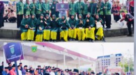 Kafilah Kota Padang Panjang saat mengikuti Pawai Taaruf MTQ Nasional ke-41 Tingkat Provinsi Sumatera Barat di Kota Bukittinggi.
