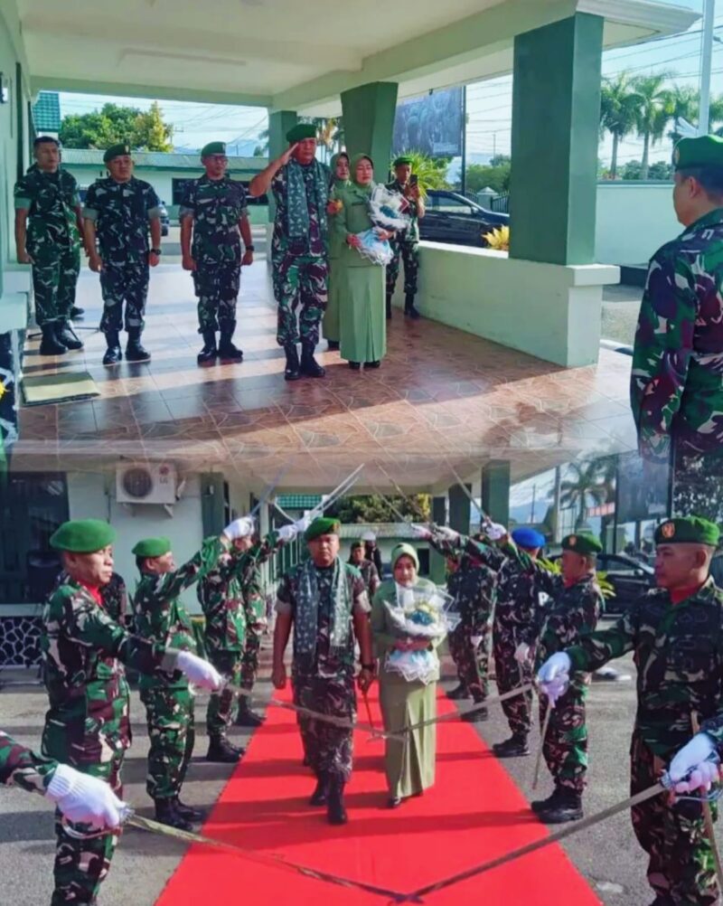 Letkol Inf Eko Budiarto, S.I.P., M.I.P., saat mengikuti tradisi pelepasan Komandan Kodim 0417/Kerinci di Lapangan Apel Makodim 0417/Kerinci