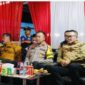 Wali Kota Sungai Penuh Alfin, SH bersama Bupati Kerinci Monadi, Kapolres Kerinci, dan jajaran TNI-Polri memantau pengamanan malam pergantian Tahun Baru 2026 di Pos Lantas Kota Sungai Penuh.
