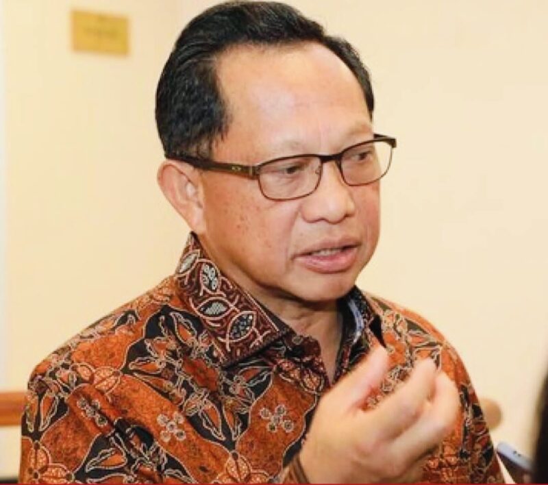 Tito Karnavian Dorong Penanganan Bencana Cepat
Menteri Tito Karnavian menekankan pentingnya sekolah kedinasan turun langsung ke wilayah terdampak bencana.