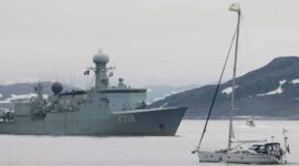 Kapal militer berlayar di perairan sekitar Greenland sebagai bagian dari peningkatan kehadiran keamanan Eropa dan NATO di kawasan Arktik.