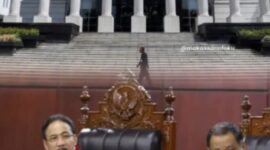 Ketua Mahkamah Konstitusi Suhartoyo membacakan putusan terkait perlindungan wartawan dan karya jurnalistik di Jakarta.