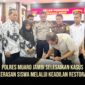 Polres Muaro Jambi menggelar mediasi Restoratif Justice sebagai upaya penyelesaian damai kasus dugaan kekerasan siswa secara kekeluargaan.