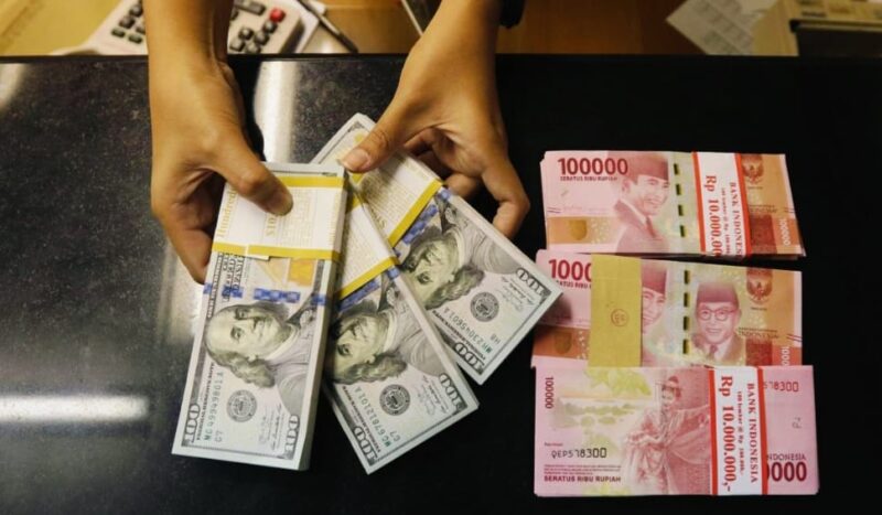 Pergerakan nilai tukar rupiah terhadap dolar AS jelang pengumuman hasil rapat FOMC