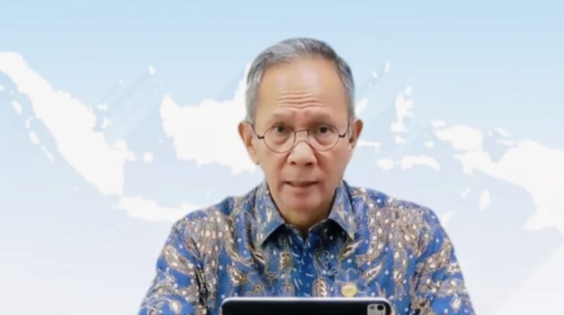 Ketua OJK Mahendra Siregar mengundurkan diri usai gejolak IHSG.
(Foto: beritasatu.com)