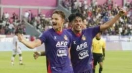 Pemain Persik Kediri bersiap menghadapi Dewa United pada laga pekan ke-20 Super League 2025/2026 di Stadion Brawijaya, Kediri.