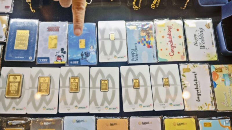 Harga emas batangan Antam dan UBS hari ini di Pegadaian mengalami pembaruan sesuai kondisi pasar.