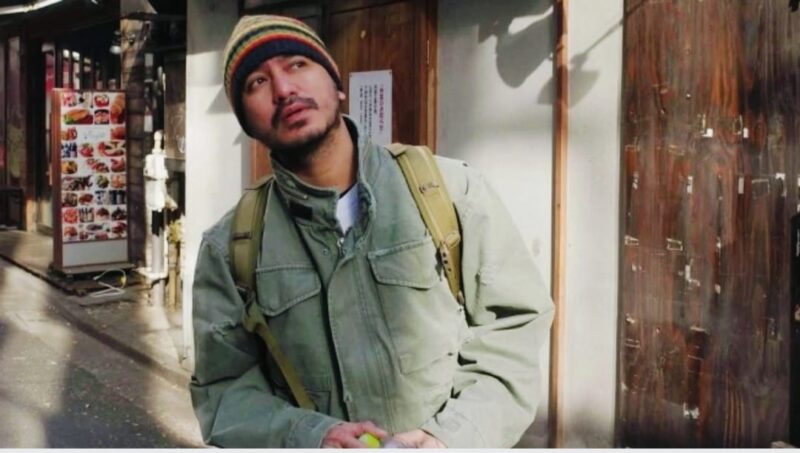 Mohan Hazian dikenal sebagai pendiri brand streetwear lokal Thanksinsomnia yang sukses menembus pasar nasional dan internasional.