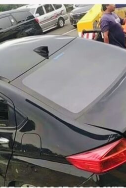 Model Diva Siregar Alami Kecelakaan di Tol Jagorawi, Polisi Sebut Akibat Microsleep