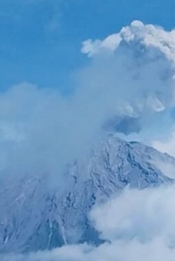 Erupsi Terbaru Gunung Semeru, Kolom Abu Capai 1.000 Meter