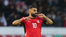 Bintang Liverpool Mohamed Salah menjadi incaran Al Ittihad dengan tawaran gaji fantastis dari Liga Arab Saudi.