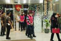 Para tersangka kasus korupsi ditahan selama 20 hari di Rutan Salemba untuk kepentingan penyidikan.