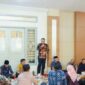 Wali Kota Sungai Penuh Alfin SH bersama Wakil Wali Kota Azhar Hamzah dan ASN Setda saat kegiatan syukuran menyambut Ramadhan 1447 H di lingkungan Sekretariat Daerah Kota Sungai Penuh.