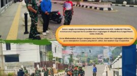 Kasdim 0417/Kerinci Mayor Inf Mohd Arifin bersama personel TNI membersihkan area fasilitas umum Kota Sungai Penuh dalam Gerakan Nasional Indonesia ASRI