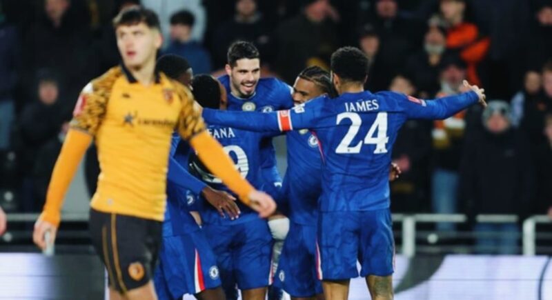 Pemain Chelsea merayakan kemenangan telak di putaran keempat FA Cup 2026.