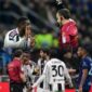 Pierre Kalulu diusir wasit Federico La Penna saat Juventus kalah 2-3 dari Inter Milan