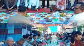 Suasana ratusan warga mengikuti tradisi Makan Bajamba di Desa Koto Tinggi menyambut Ramadhan 1447 H.