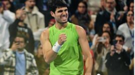 Carlos Alcaraz sukses meraih kemenangan ketat atas Arthur Rinderknech di babak pertama Qatar Open 2026, Doha.