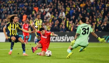 Nottingham Forest merayakan kemenangan 3-0 atas Fenerbahce di Liga Europa