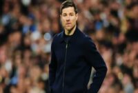 Xabi Alonso dikabarkan menolak tawaran Marseille dan menunggu peluang melatih Liverpool musim depan.