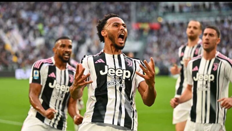 Pertandingan Juventus vs Como pada lanjutan Serie A Italia.