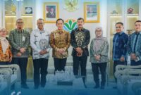 Bupati Kerinci Monadi saat melakukan audiensi dengan Menteri Lingkungan Hidup RI Hanif Faisol Nurafiq di Jakarta