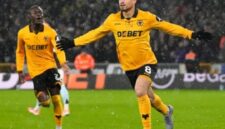 Skuad Aston Villa dalam laga Premier League 2026 saat bersaing memperebutkan posisi empat besar klasemen.