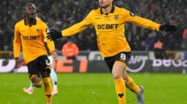 Skuad Aston Villa dalam laga Premier League 2026 saat bersaing memperebutkan posisi empat besar klasemen.