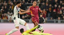 Duel sengit Roma vs Juventus di Stadion Olimpico berakhir imbang 3-3 dengan enam gol tercipta, laga penuh tensi tinggi bagi kedua tim.