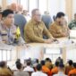 Wali Kota Sungai Penuh Alfin mengikuti rapat koordinasi Operasi Ketupat 2026 secara daring di Aula Polres Kerinci.