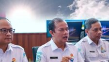 Pejabat Badan Meteorologi, Klimatologi, dan Geofisika (BMKG) memaparkan prakiraan musim kemarau 2026 yang diprediksi datang lebih awal dan mencapai puncak pada Agustus.