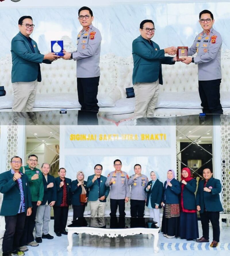 Kapolda Jambi Irjen Pol. Krisno H. Siregar saat menerima audiensi Ikatan Dokter Indonesia (IDI) Wilayah Jambi di Mapolda Jambi. 