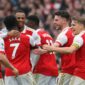 Arsenal memperlebar jarak dari Manchester City di puncak klasemen Liga Inggris setelah meraih hasil positif pada pekan terbaru.