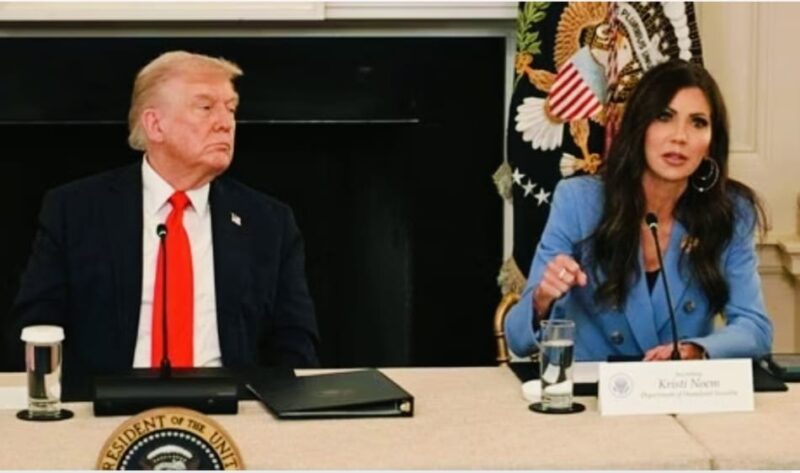 Presiden Amerika Serikat Donald Trump memecat Menteri Keamanan Dalam Negeri AS Kristi Noem di tengah berbagai kontroversi politik.