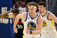 Pemain Golden State Warriors Brandin Podziemski tampil gemilang saat menghadapi Houston Rockets dalam laga NBA.