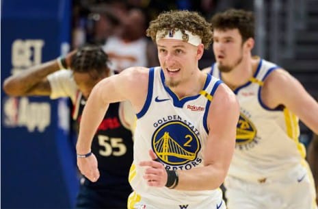 Pemain Golden State Warriors Brandin Podziemski tampil gemilang saat menghadapi Houston Rockets dalam laga NBA.