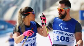 Oksana Masters dan Aaron Pike dikenal sebagai pasangan atlet Paralimpiade yang sama-sama berprestasi di olahraga musim dingin.