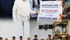 Wako Sungai Penuh Alfin mendampingi Gubernur Jambi Al Haris dalam Safari Ramadan di Masjid Al Falah Kabupaten Kerinci.