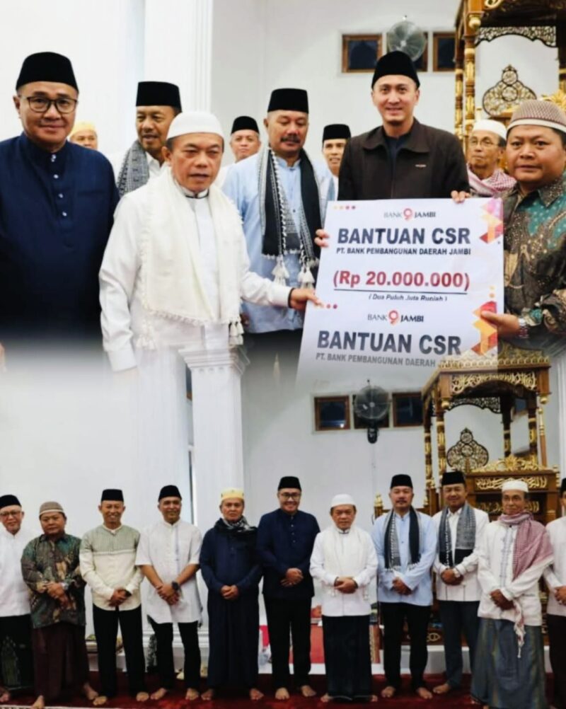 Wako Sungai Penuh Alfin mendampingi Gubernur Jambi Al Haris dalam Safari Ramadan di Masjid Al Falah Kabupaten Kerinci.