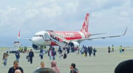 Pesawat AirAsia menambah rute penerbangan Surabaya–Makassar yang terhubung ke Luwuk, Palu, dan Kendari untuk memperkuat konektivitas Indonesia Timur
