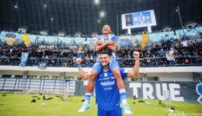 Persib Bandung mencatat rekor sempurna dalam 13 laga kandang di Stadion Gelora Bandung Lautan Api.