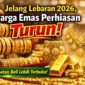 Perhiasan emas dipajang di etalase toko emas menjelang Lebaran 1447 Hijriah.