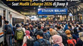 Suasana penumpang yang memadati Stasiun Malang saat masa angkutan mudik Lebaran 2026.