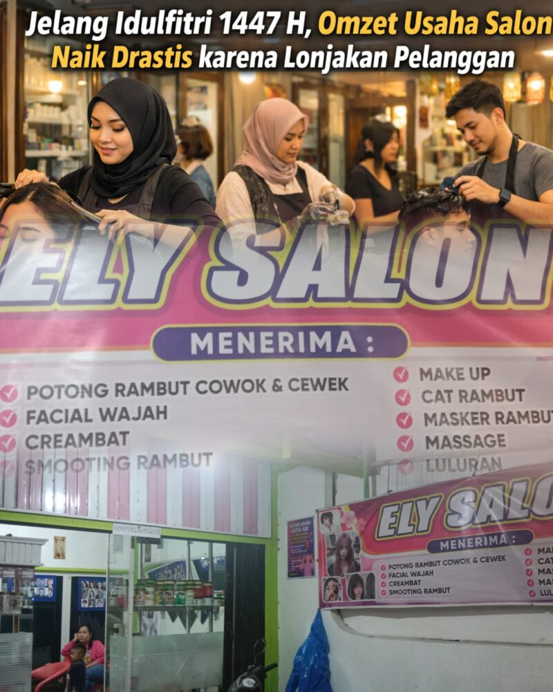 Suasana aktivitas pelanggan melakukan perawatan rambut di Salon Ely Sungai Penuh menjelang Hari Raya Idulfitri 1447 H.