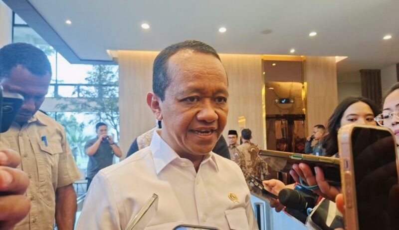 Menteri ESDM Bahlil Lahadalia memberikan klarifikasi soal isu kenaikan harga BBM non-subsidi.