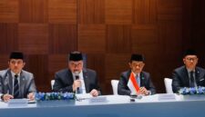 Pemerintah resmi menerapkan kebijakan ASN work from home (WFH) setiap hari Jumat untuk meningkatkan produktivitas dan efisiensi kerja.